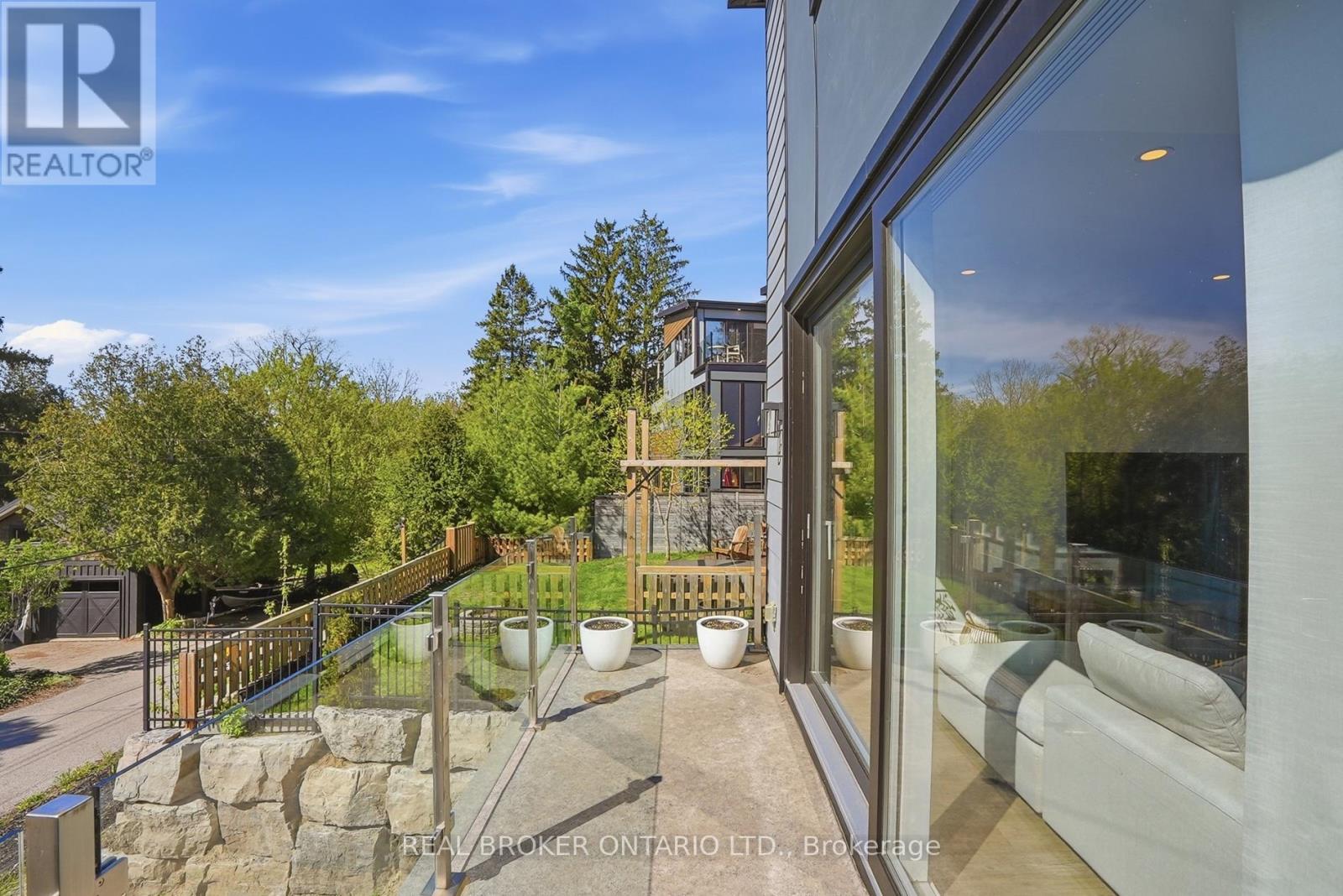 17 MAPLE TRAIL - 24