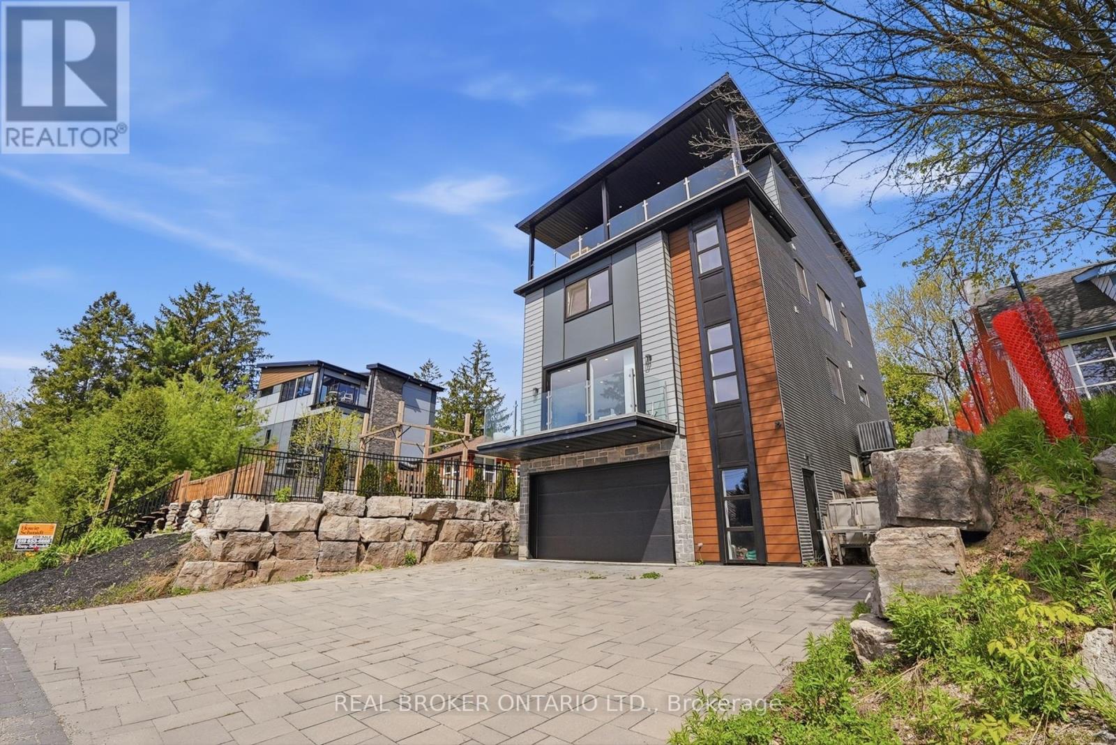17 MAPLE TRAIL - 4