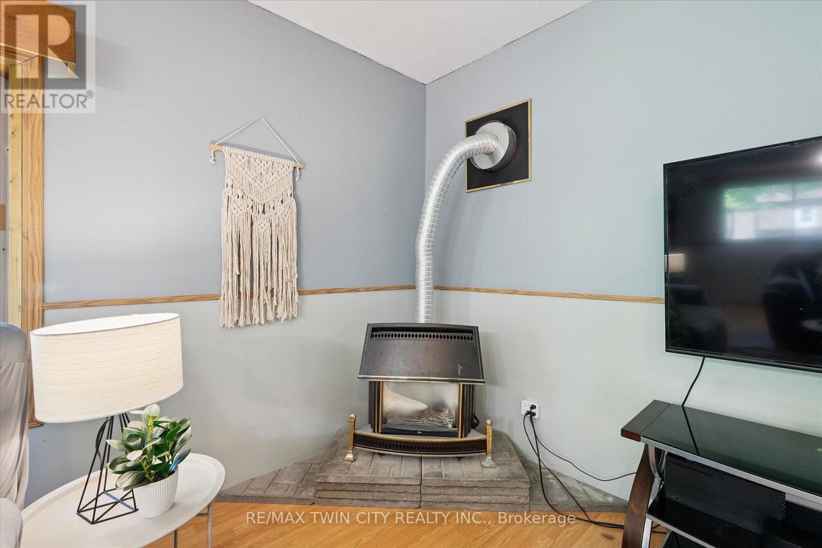 204 JOSEPH STREET - 12
