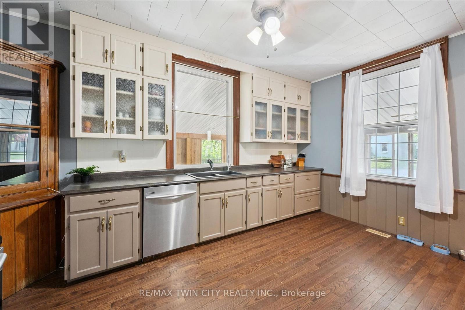 204 JOSEPH STREET - 17