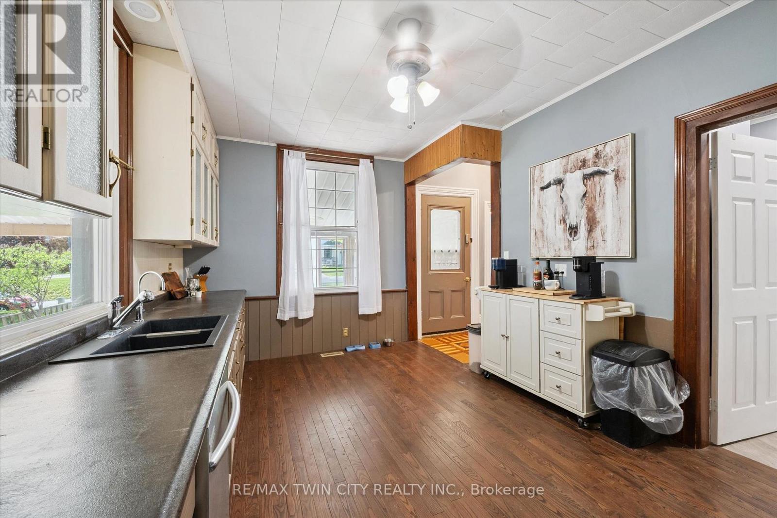 204 JOSEPH STREET - 20