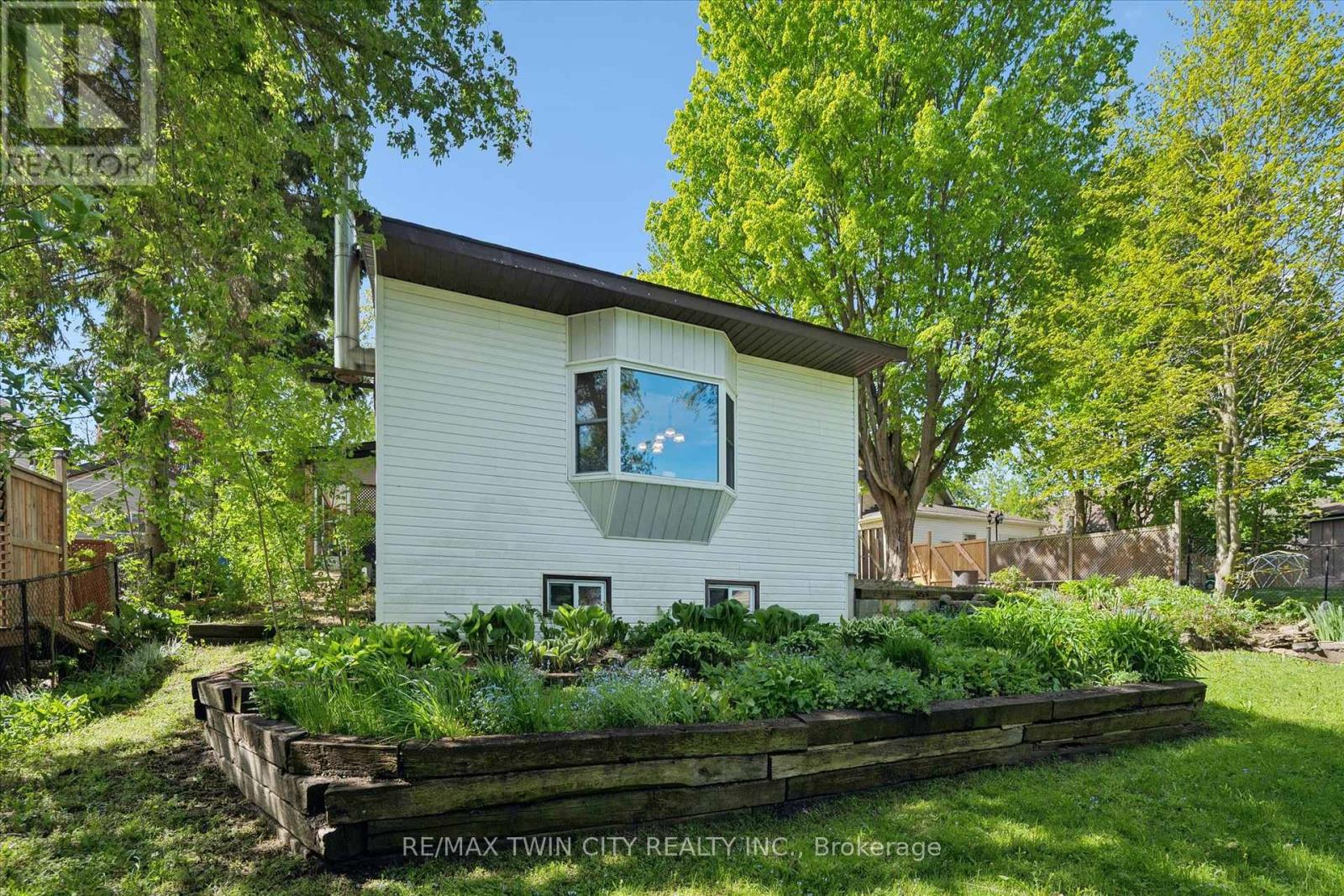 204 JOSEPH STREET - 29