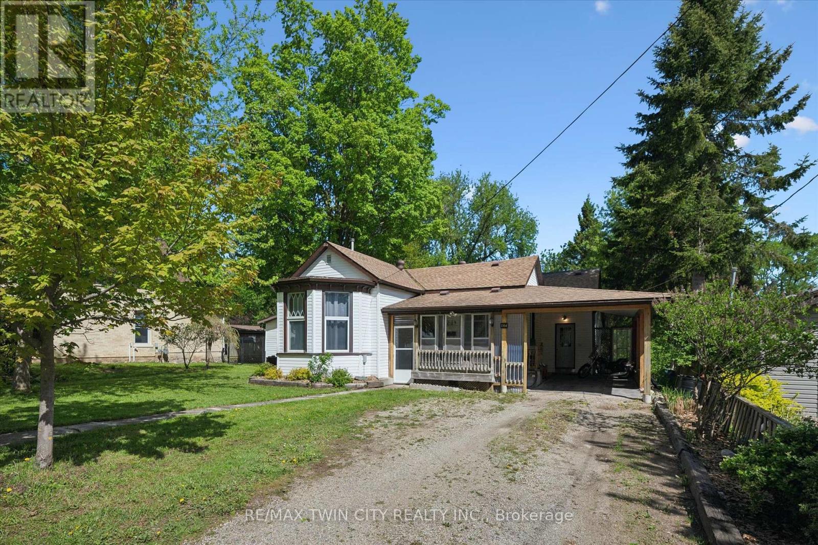 204 JOSEPH STREET - 3