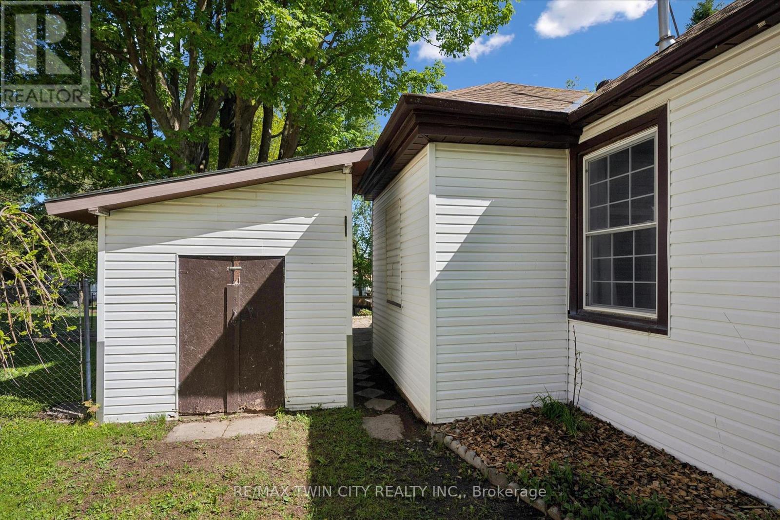204 JOSEPH STREET - 40