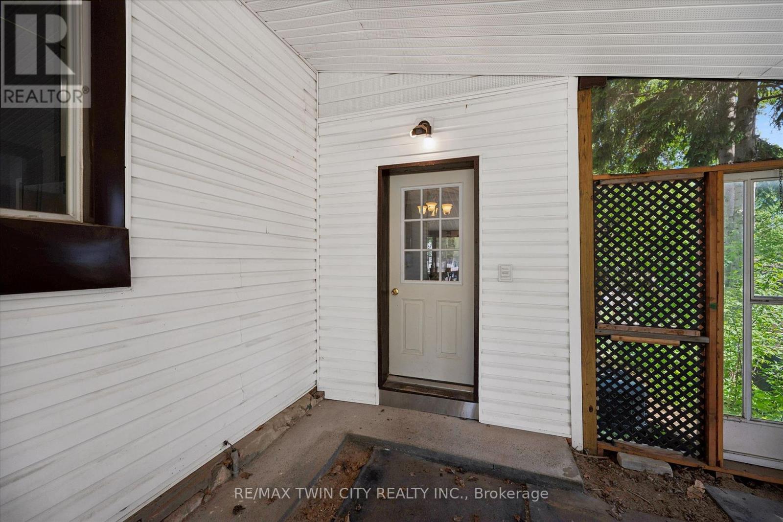 204 JOSEPH STREET - 6