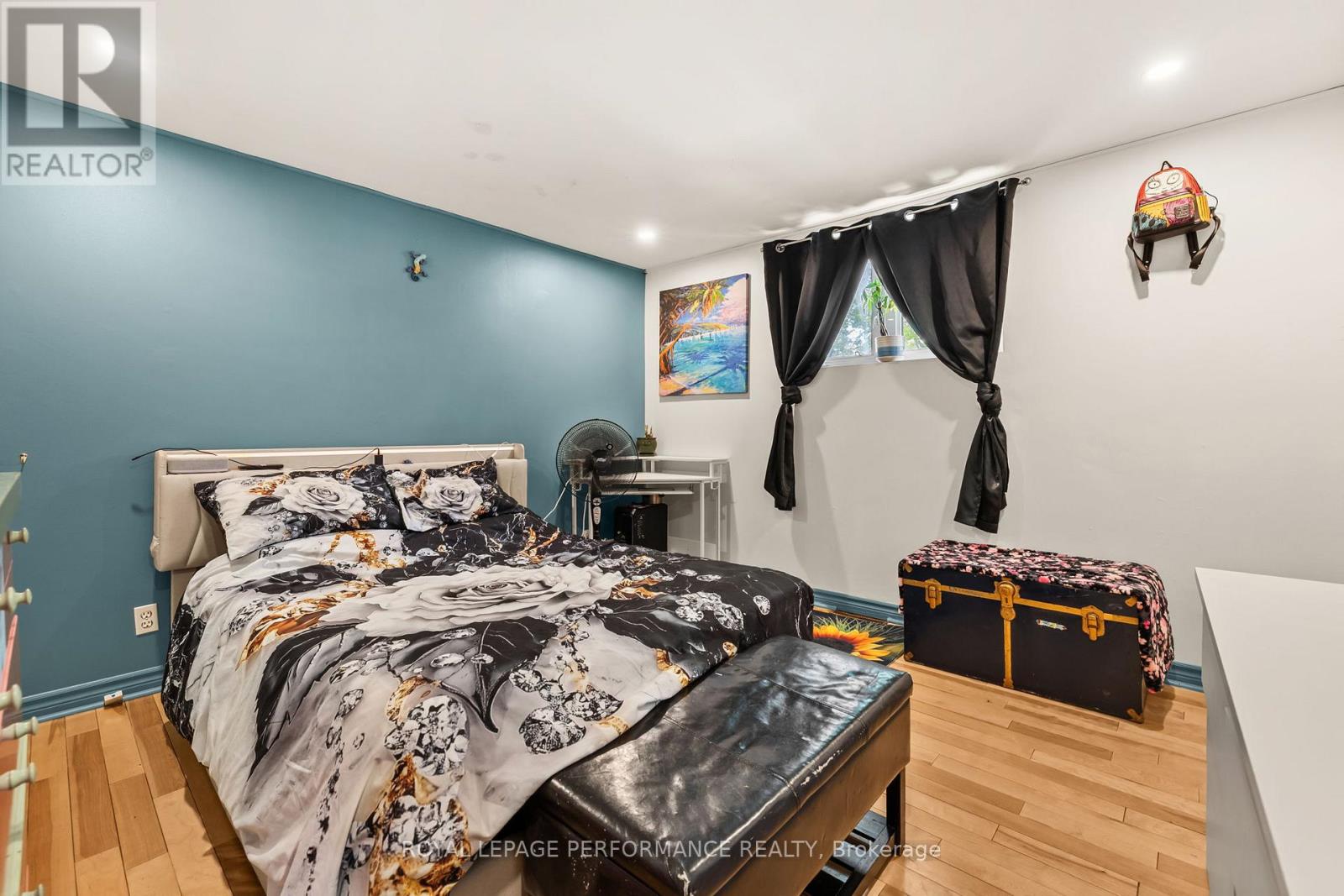 10 LAMOUREUX STREET - 30