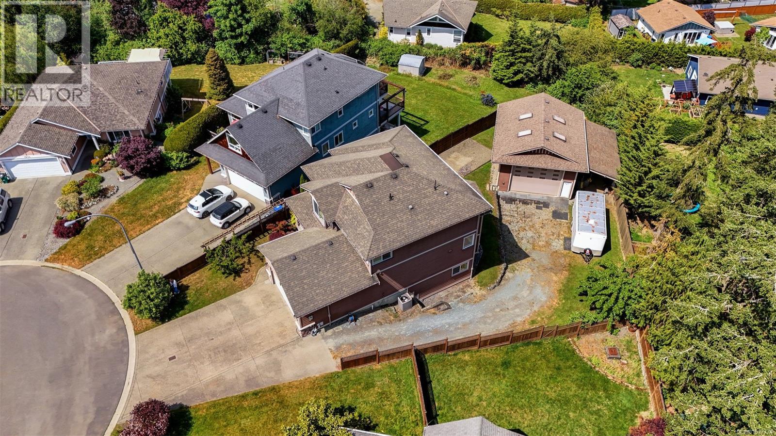 1844 Falcon Cres - 32