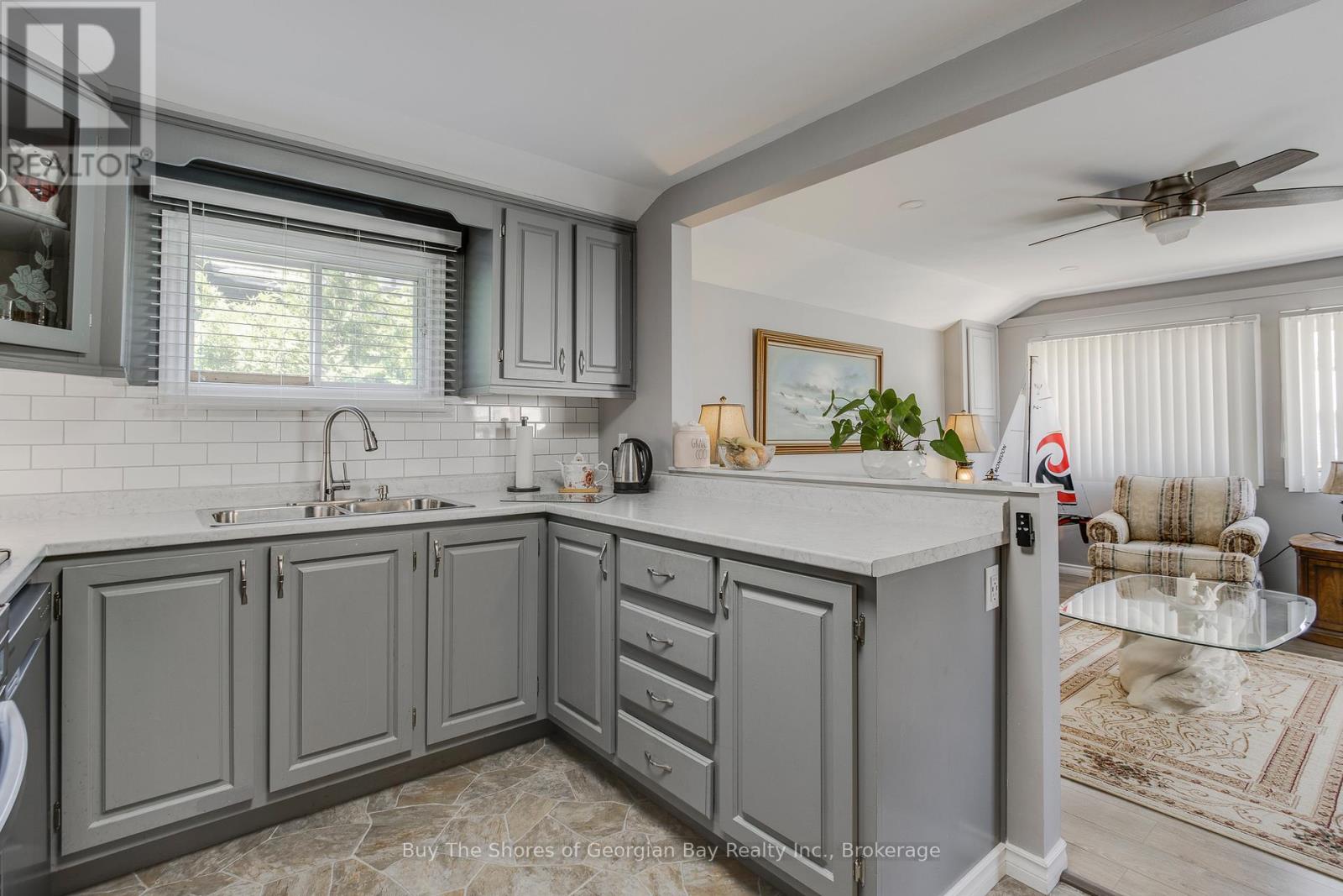 89 ANDREW DRIVE - 12