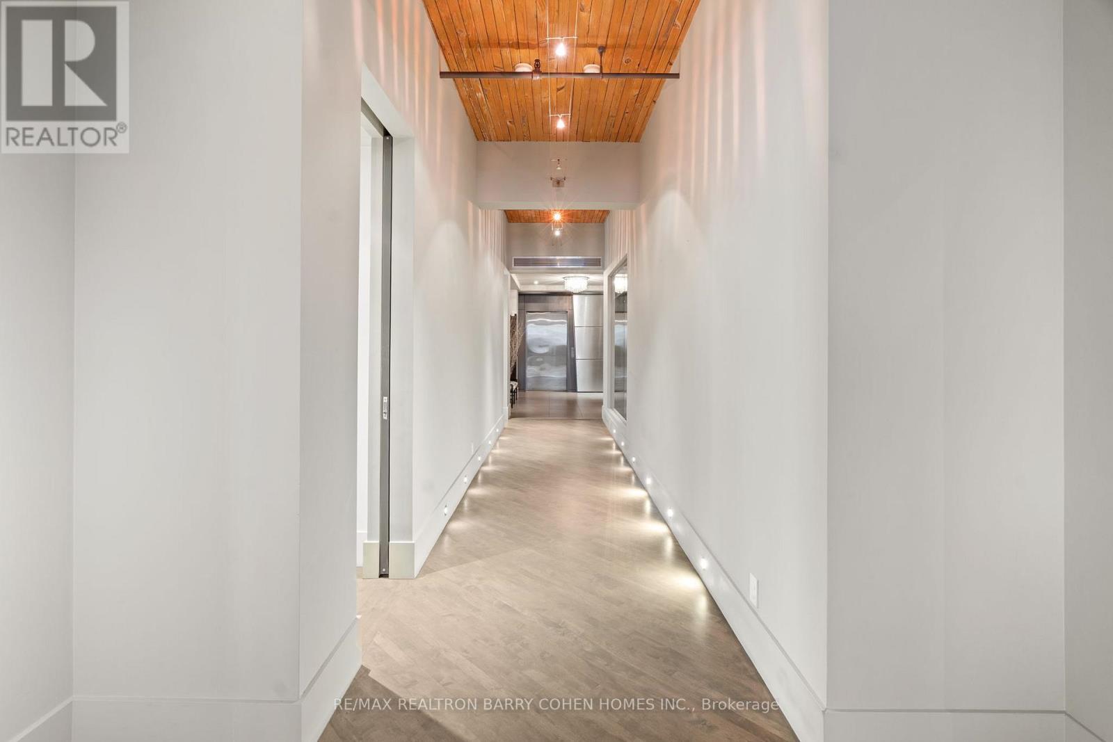 #300 468 WELLINGTON STREET W - 14