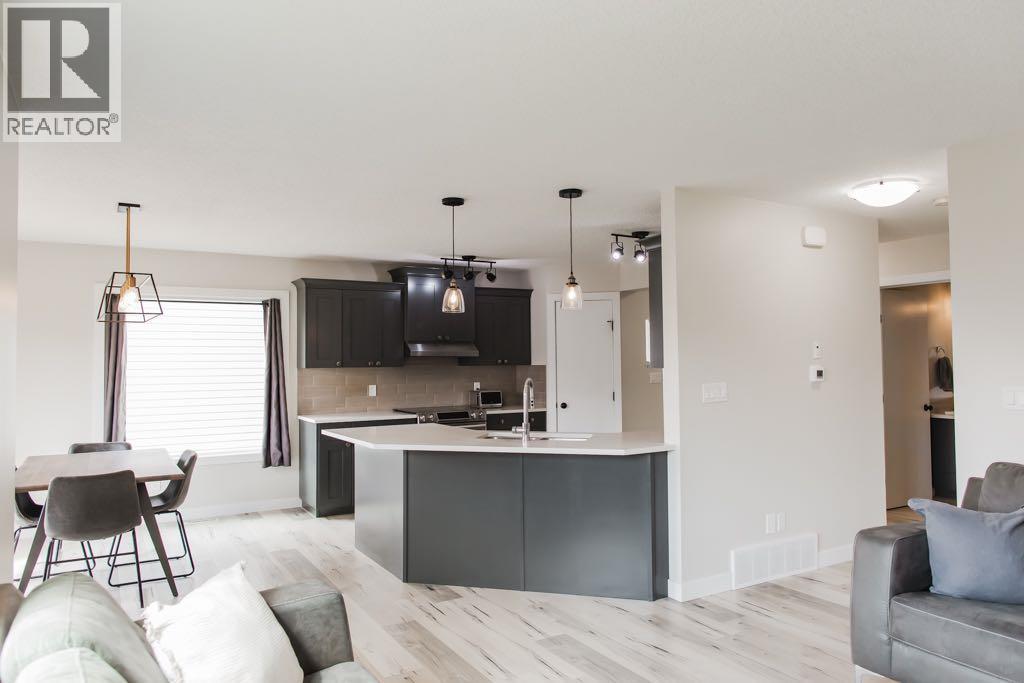 10301 128 Avenue - 16
