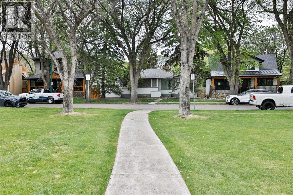 1047 16 Street S - photo 3