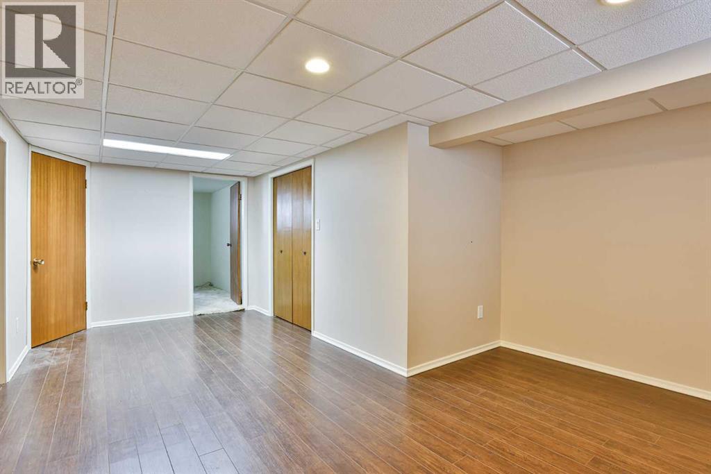 1047 16 Street S — photo 26