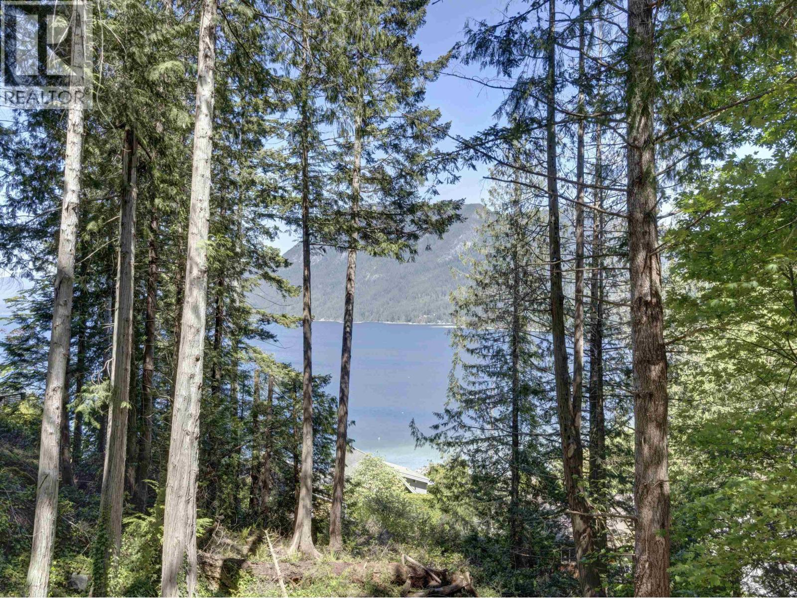 6163-6165 CORACLE DRIVE, Sechelt