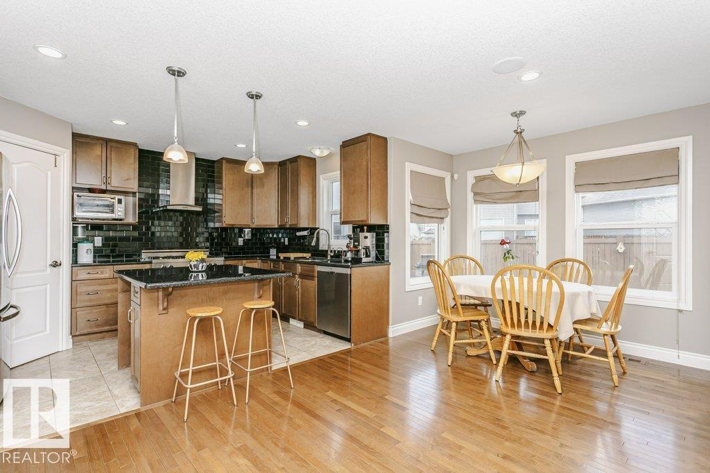 3339 21 AV NW - 20