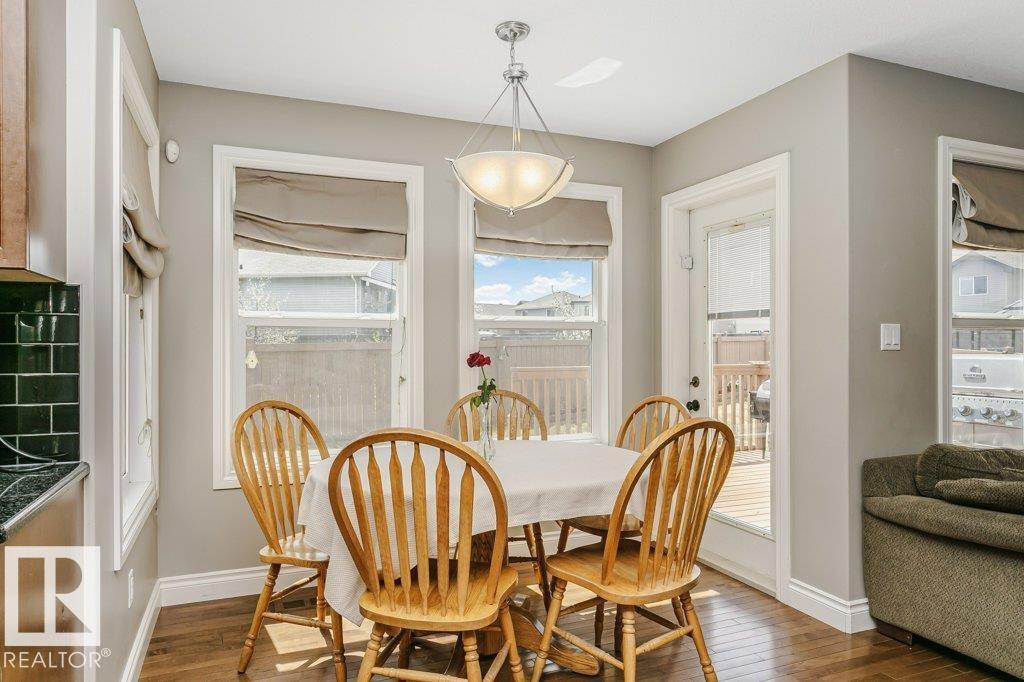 3339 21 AV NW - 25