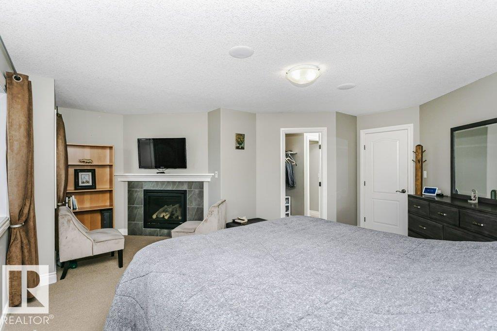 3339 21 AV NW - 38