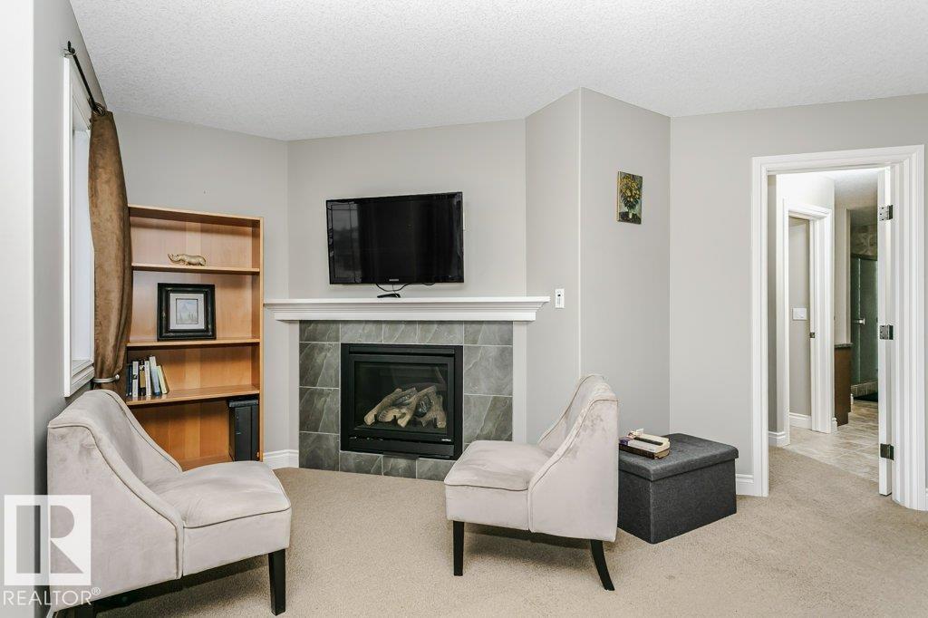 3339 21 AV NW - 39