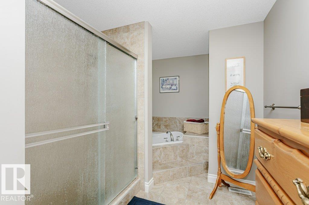 3339 21 AV NW - 41