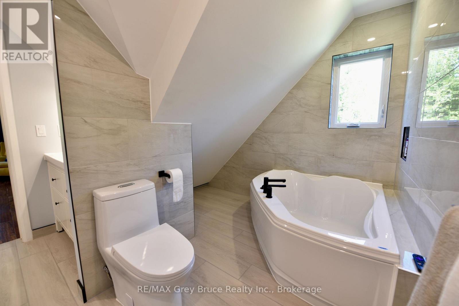 751 PIKE BAY ROAD - 32