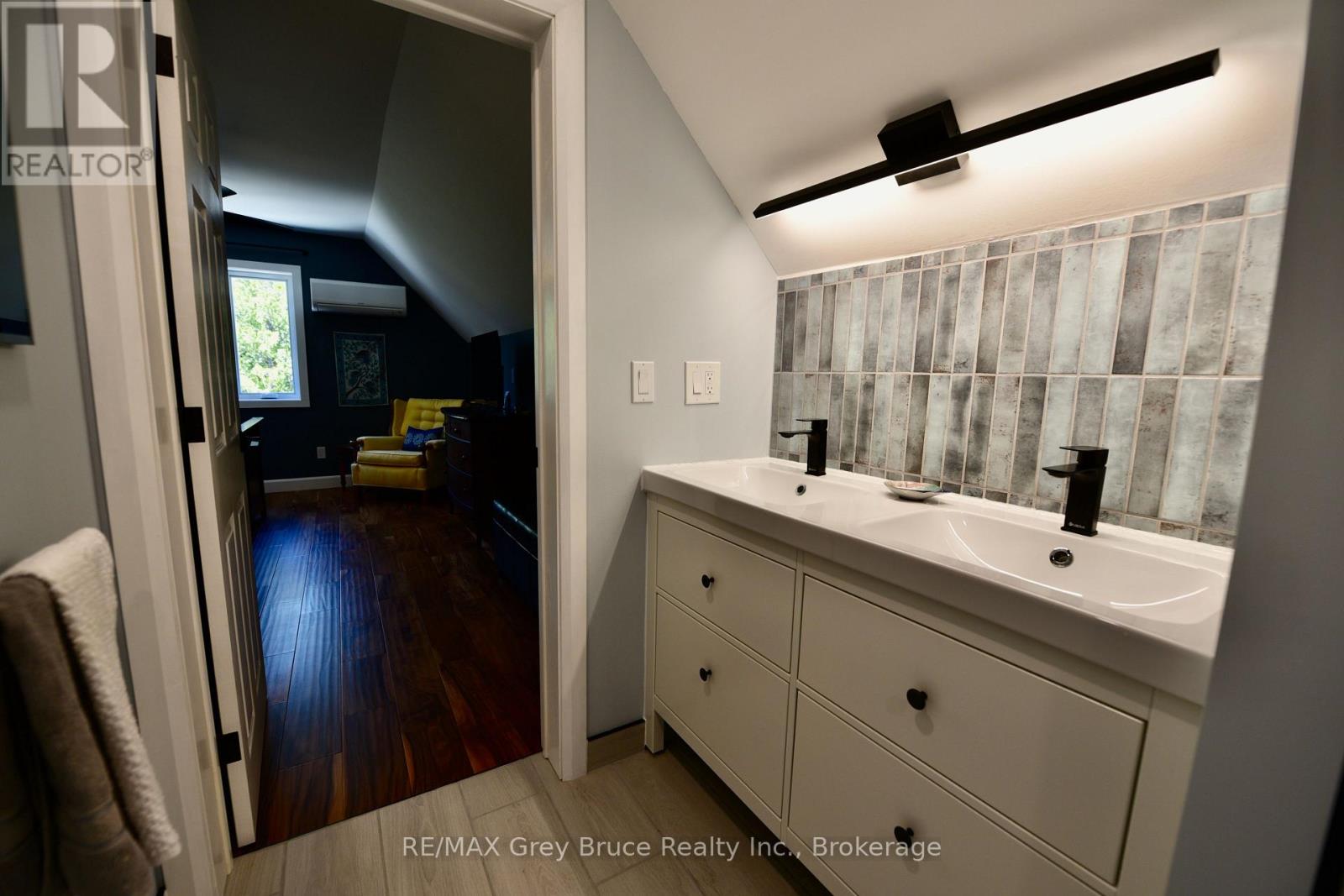 751 PIKE BAY ROAD - 34