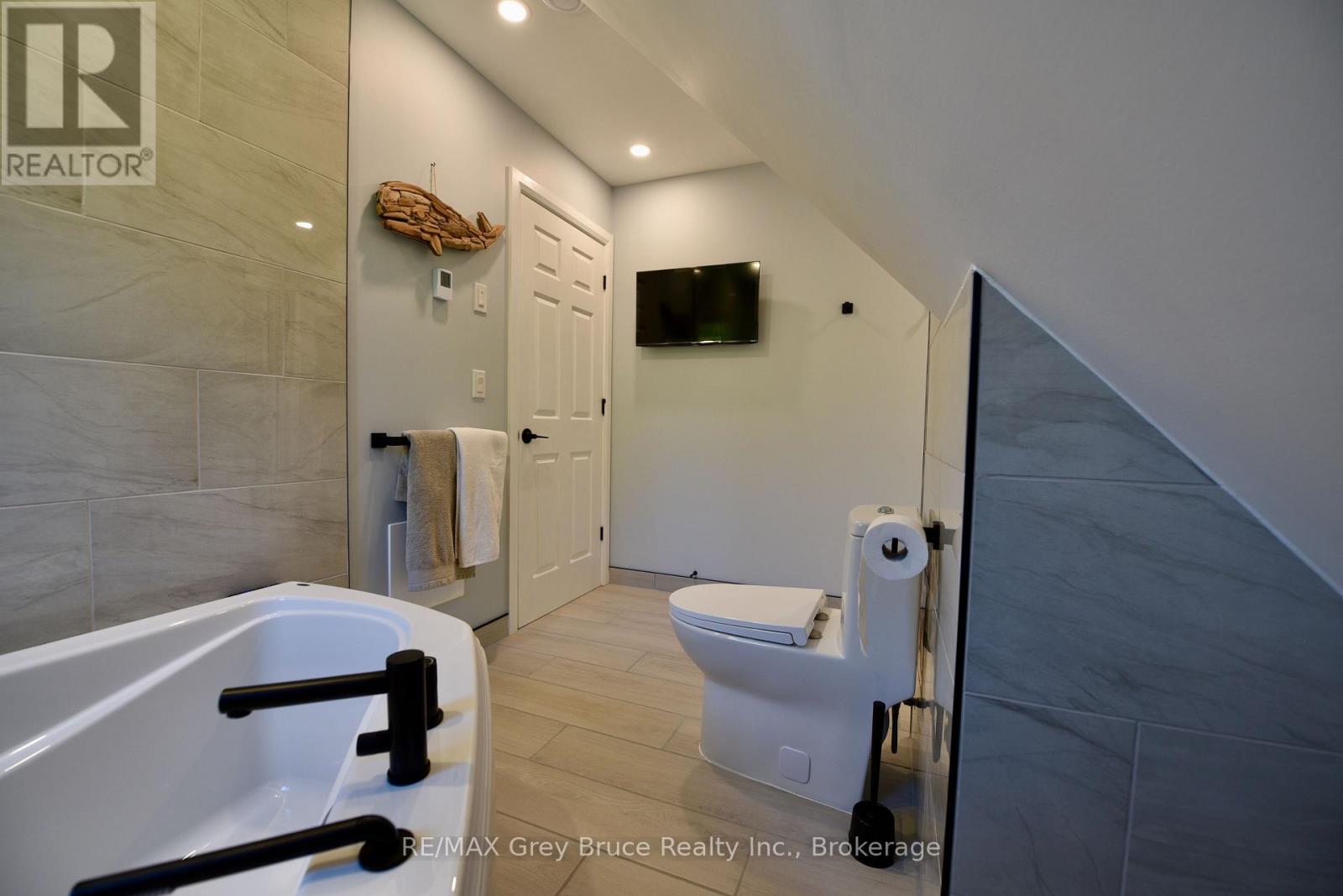 751 PIKE BAY ROAD - 35