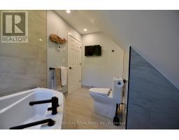 751 Pike Bay Road, Northern Bruce Peninsula, ON N0H1W0 Photo 17