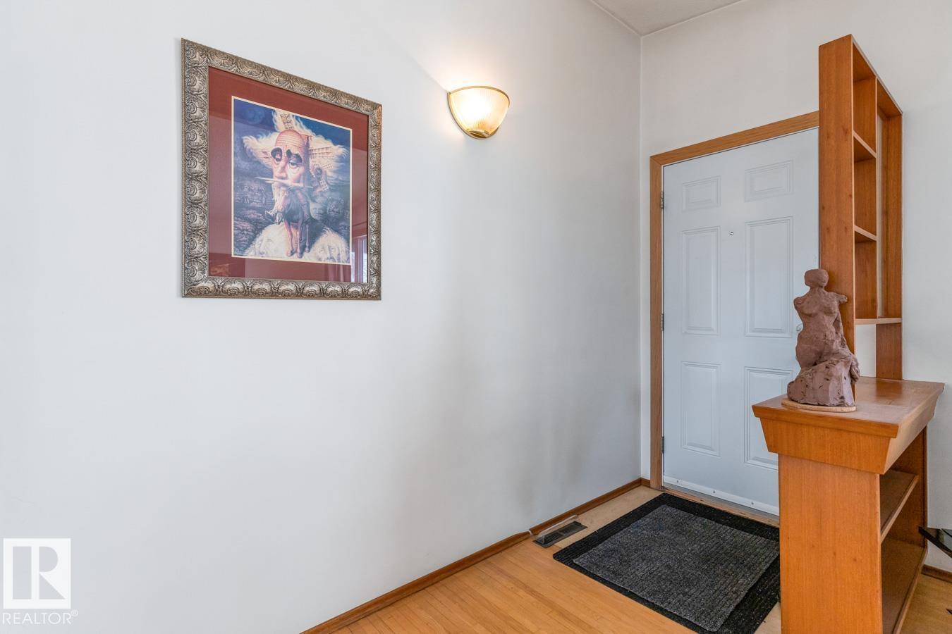 13437 118 ST NW - 11
