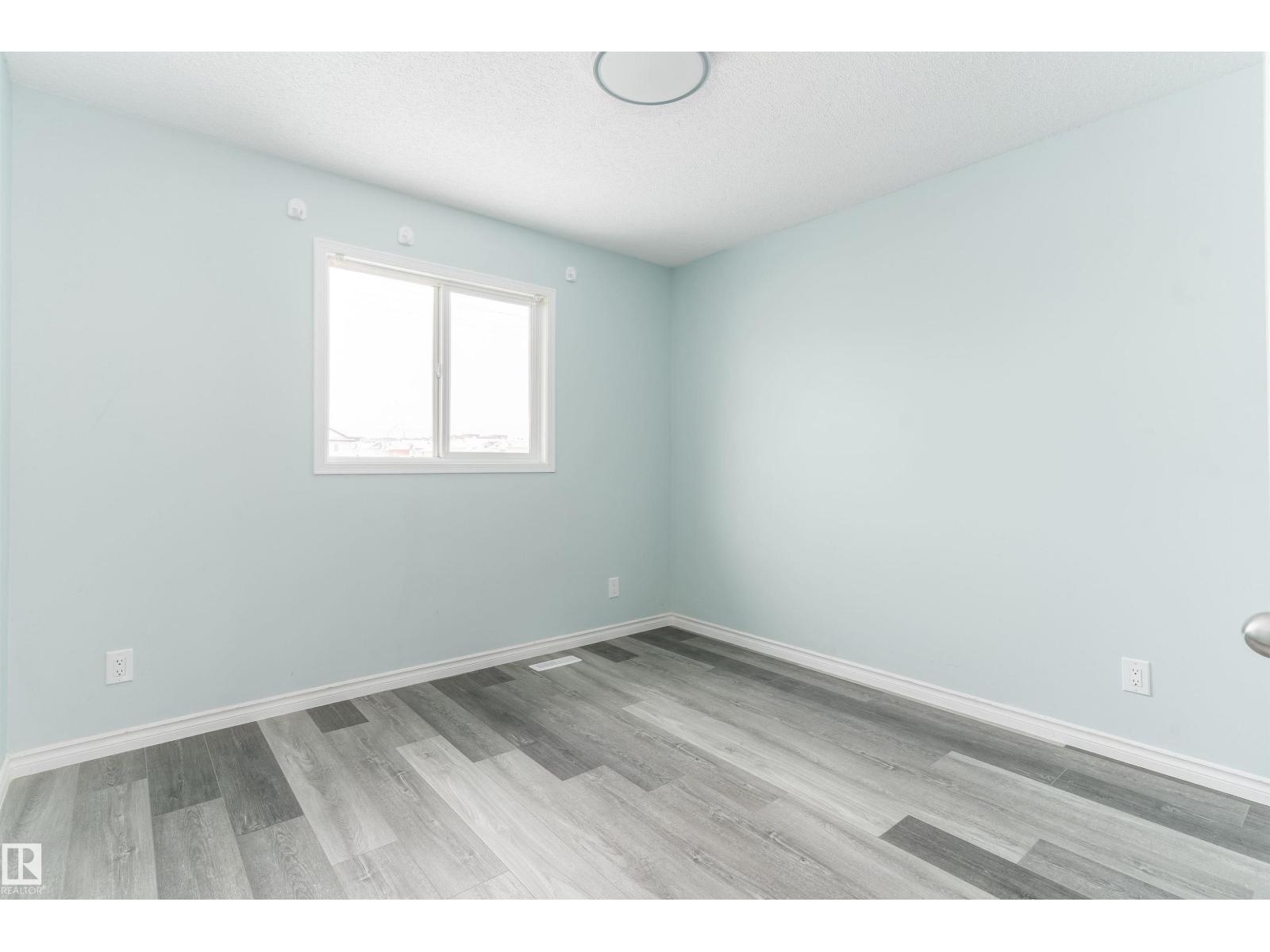 16304 43 ST NW - 10