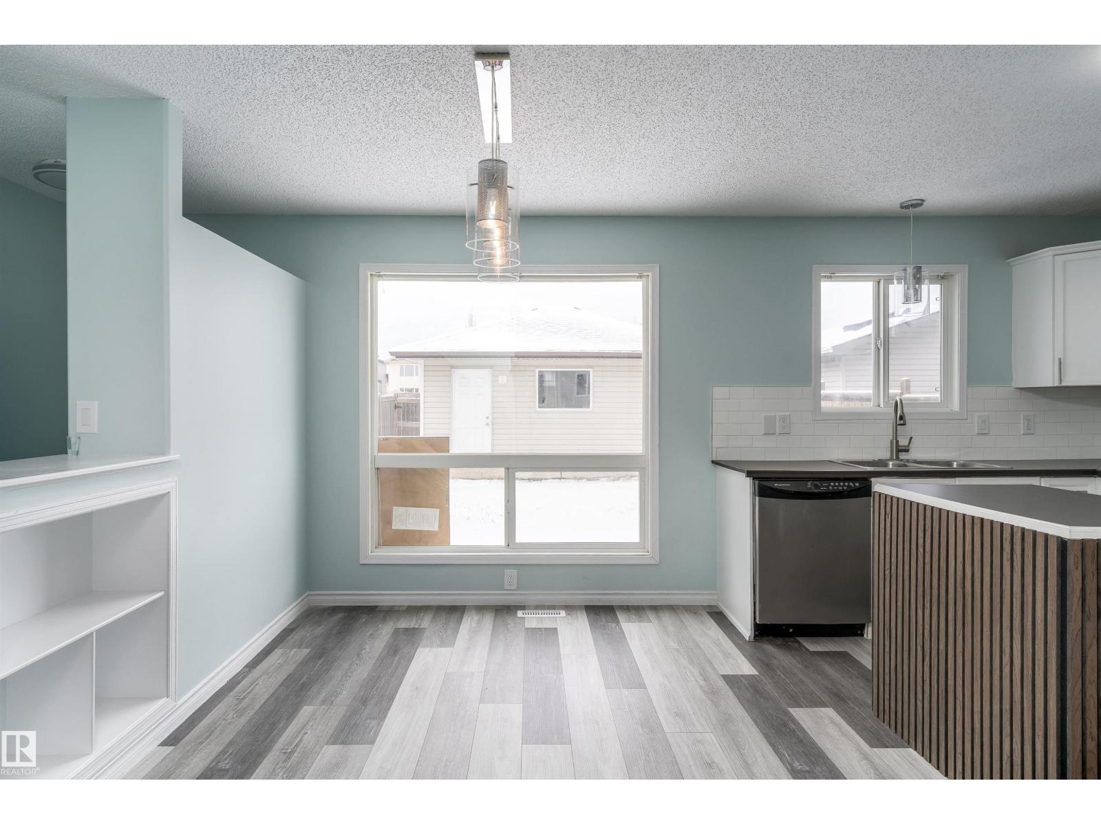16304 43 ST NW - 7