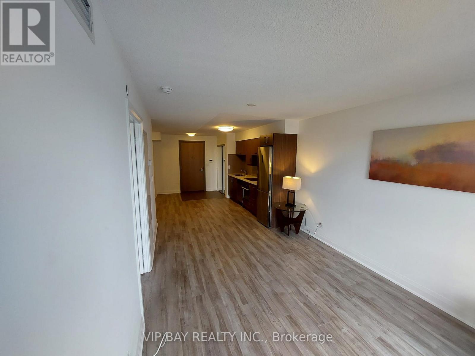 #1103 18 UPTOWN DRIVE - 11