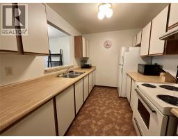 Kitchen - 108 Spruce Avenue Unit# 315, Tumbler Ridge, BC V0C2W0 Photo 6