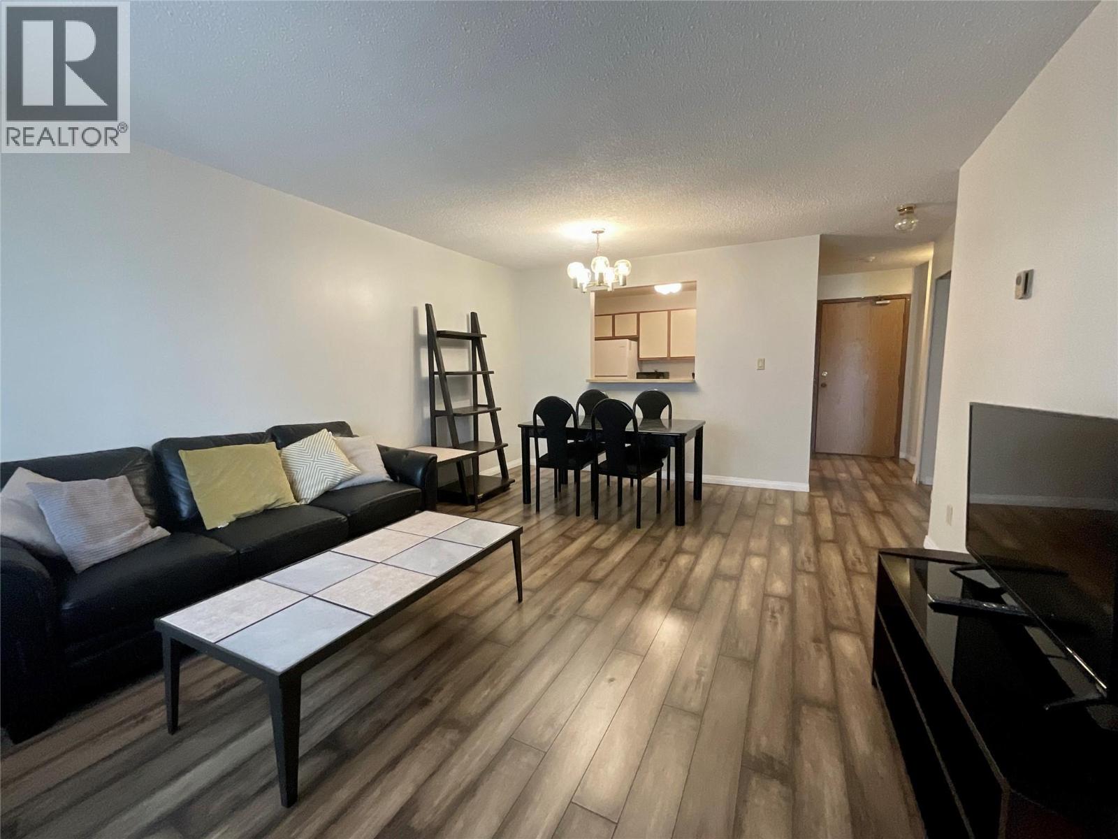 #315 108 Spruce Avenue - 9