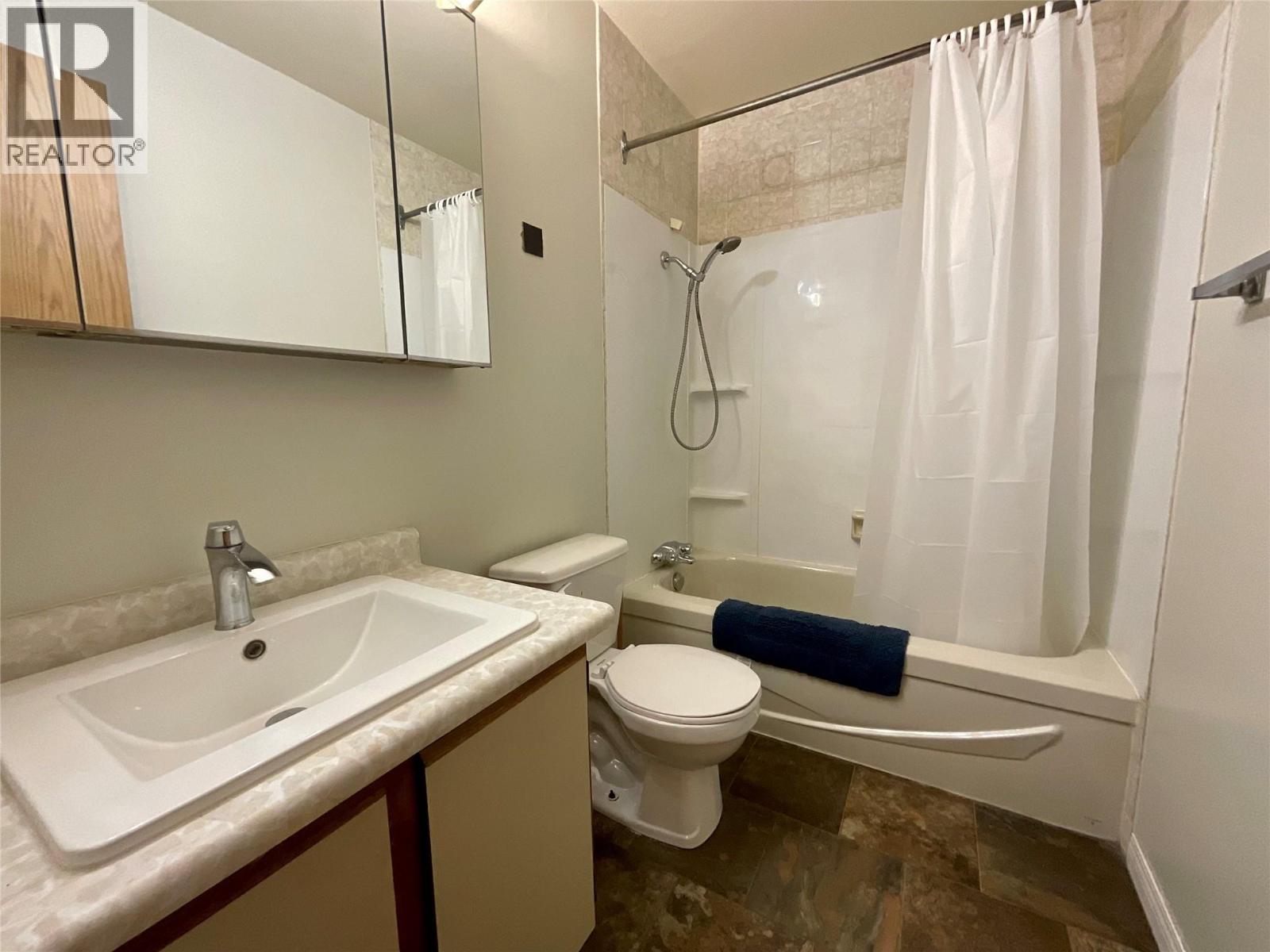 #315 108 Spruce Avenue - 12