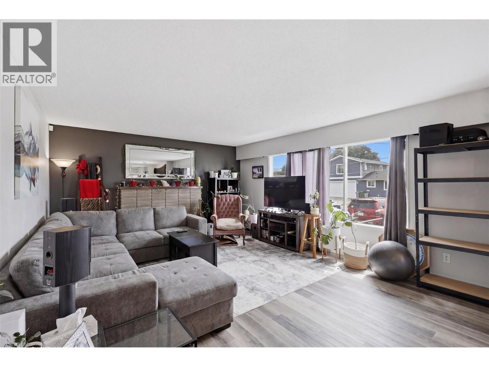 654 Patricia Avenue - 5