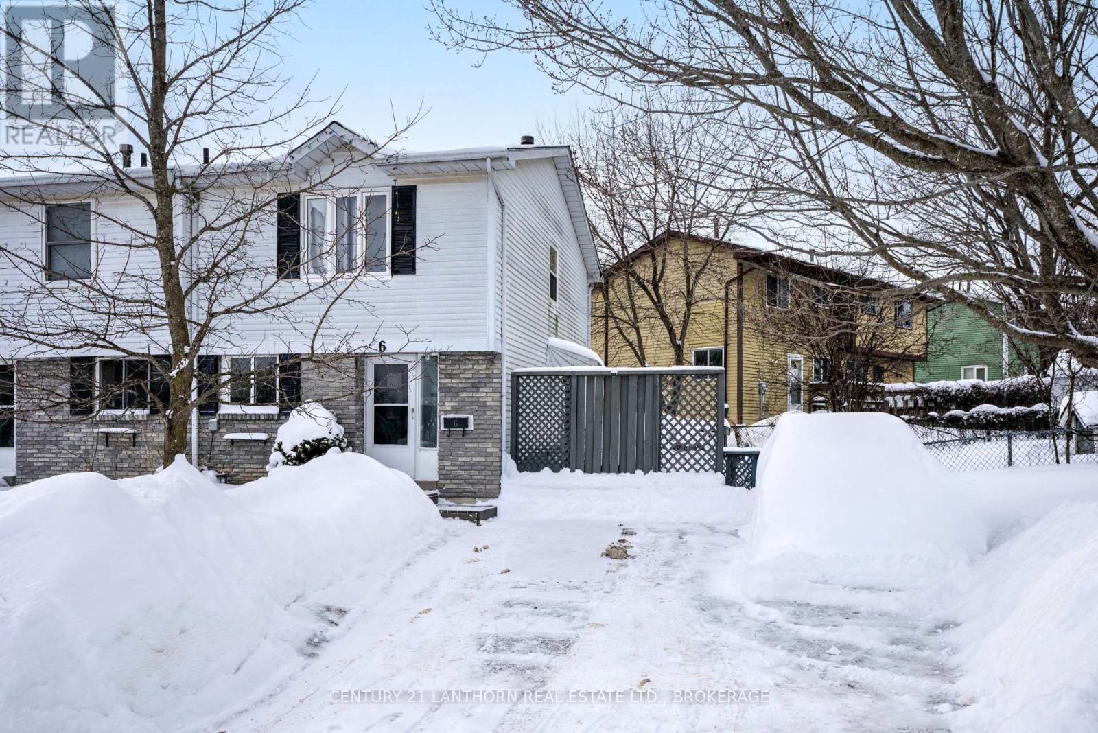 6 WOODSTONE CRESCENT - 4