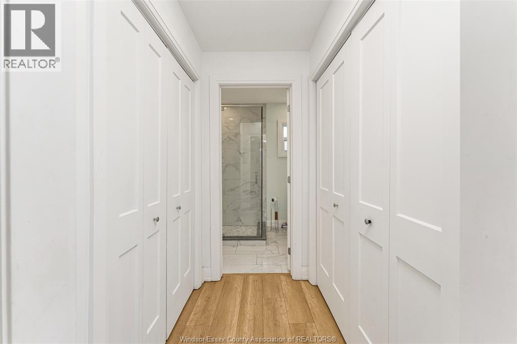 2358 LOUIS AVENUE - 18