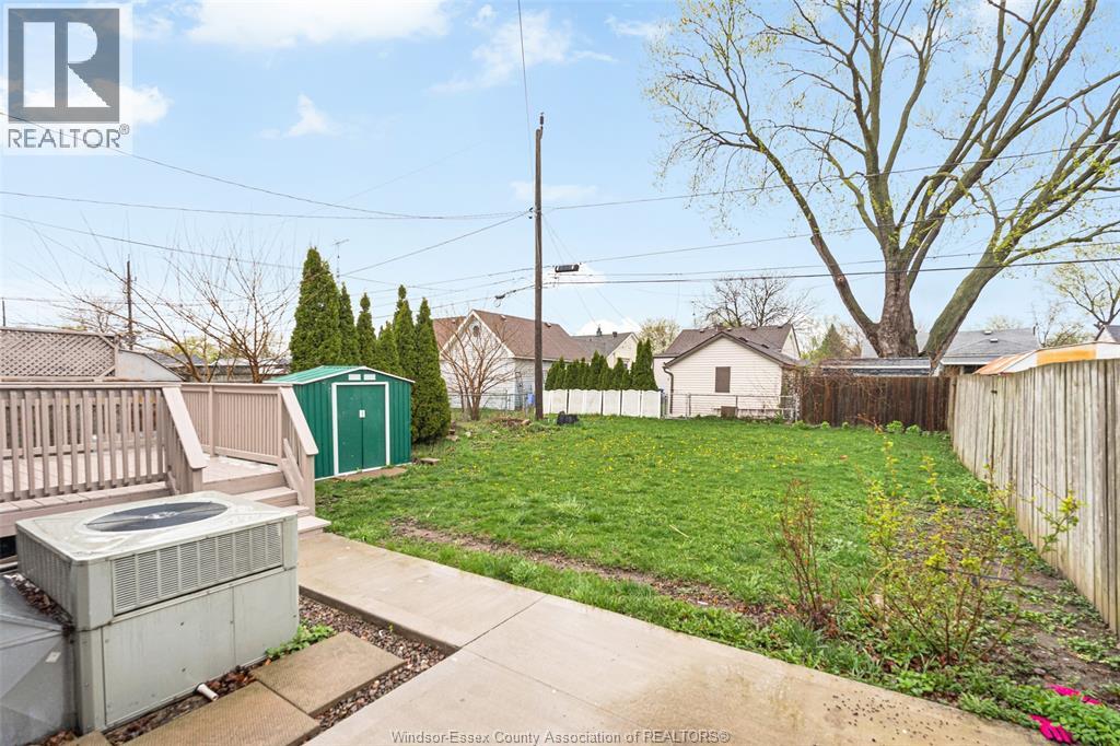 2358 LOUIS AVENUE - 4