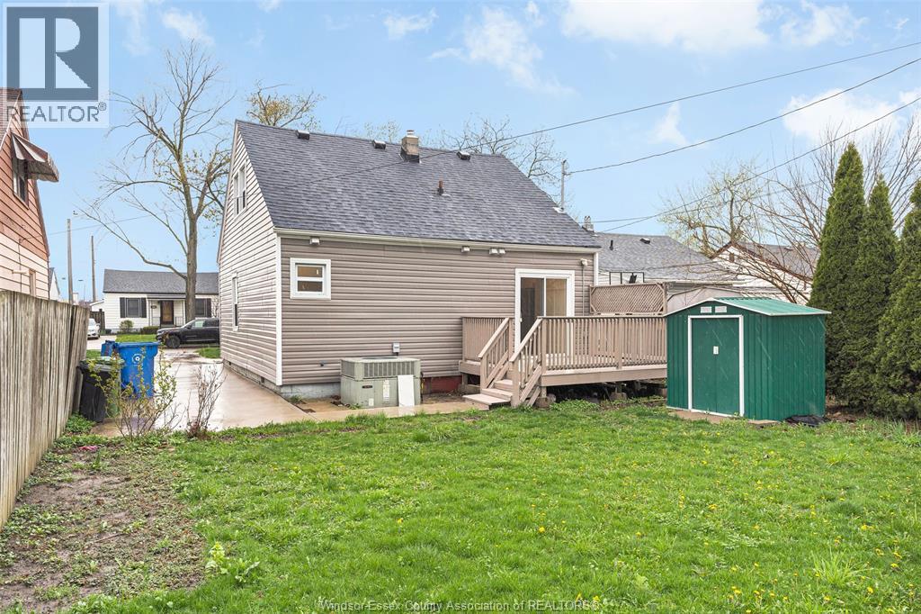 2358 LOUIS AVENUE - 5