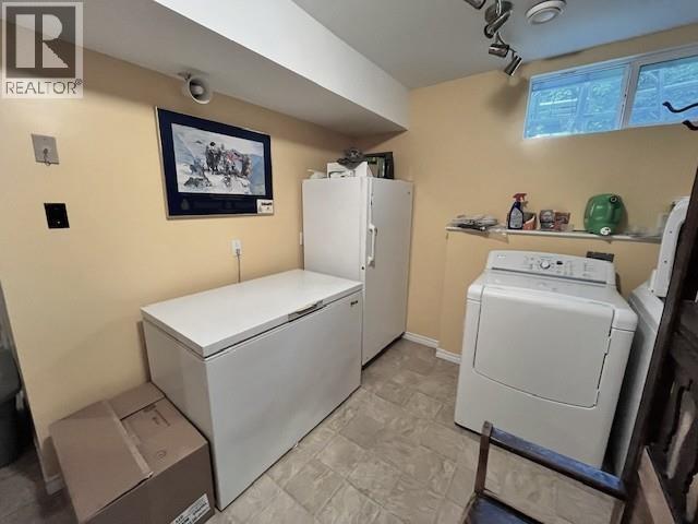 379 ROLPH STREET - 25