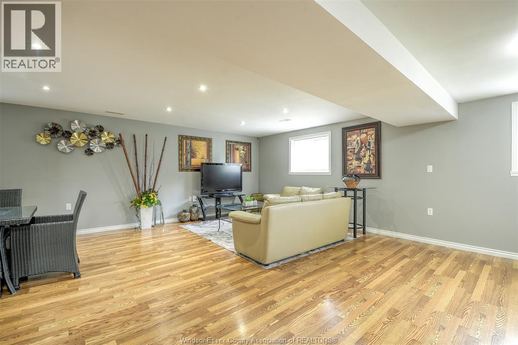 5970 MATCHETTE - 19