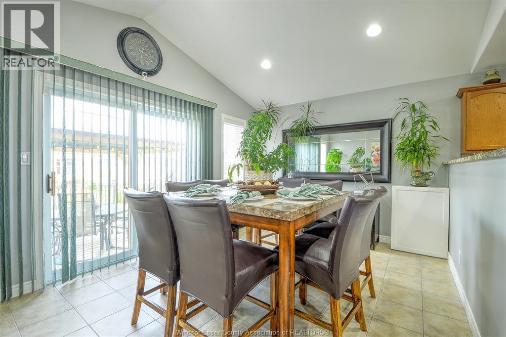 5970 MATCHETTE - 11