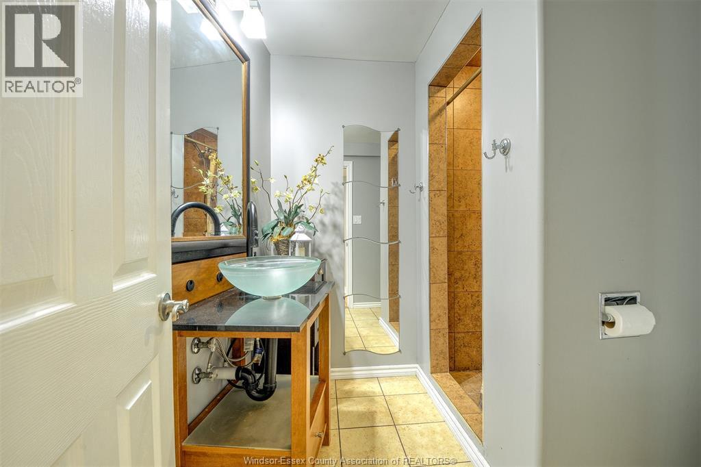 5970 MATCHETTE - 28