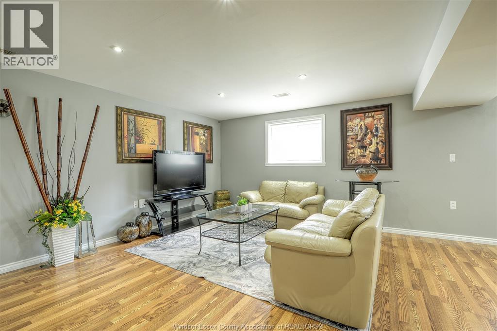 5970 MATCHETTE - 18