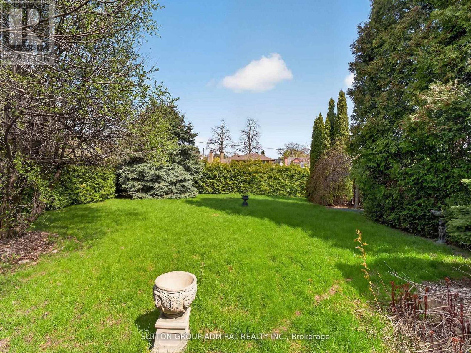 30 FOXWARREN DRIVE - 22