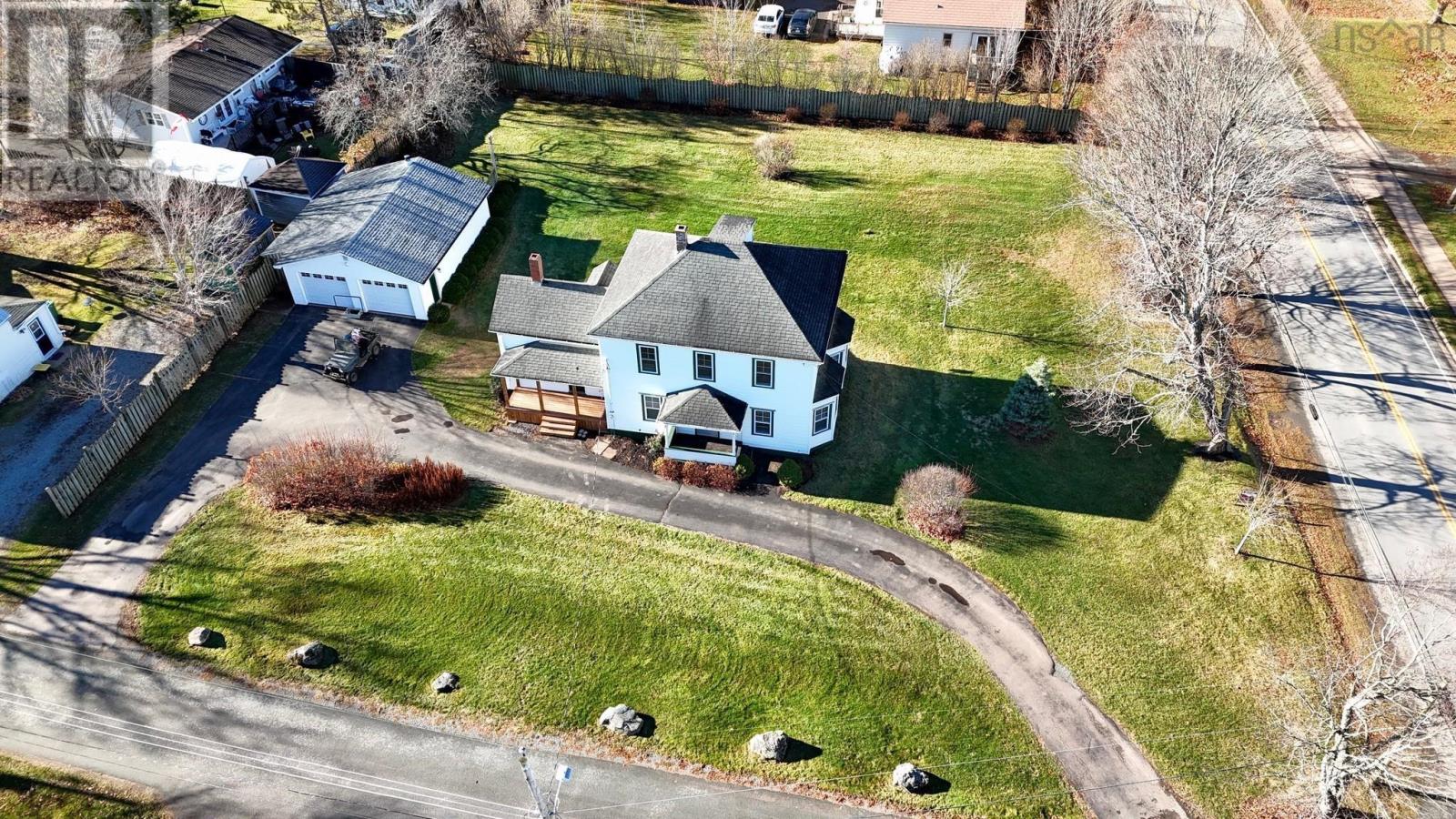 6 Hamilton Avenue - 11