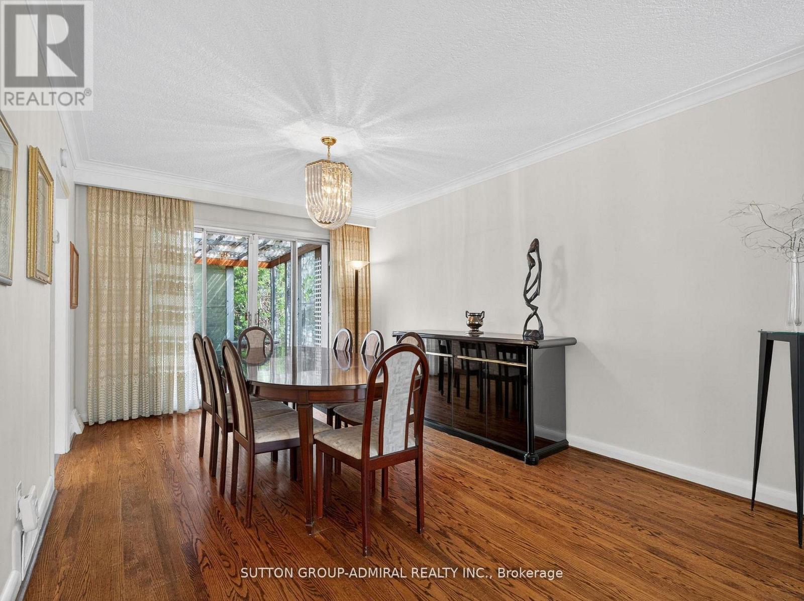 30 FOXWARREN DRIVE - 8