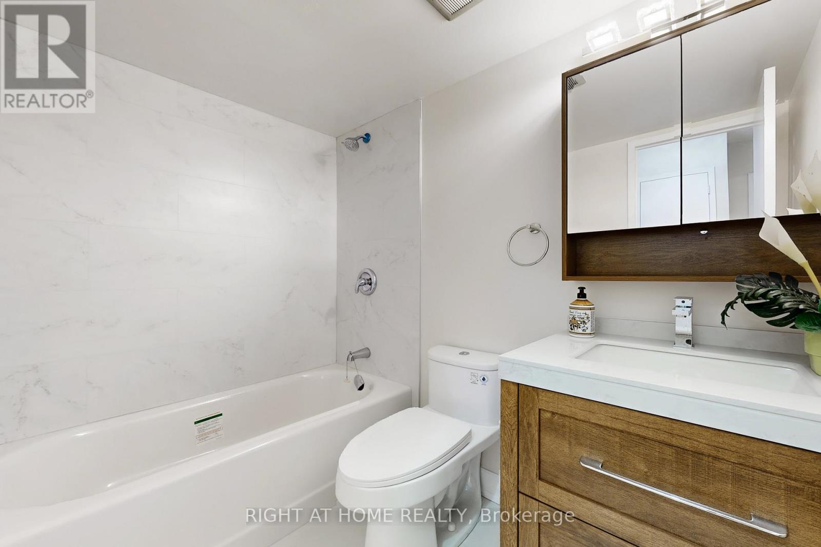 #702 1338 YORK MILLS ROAD - 17