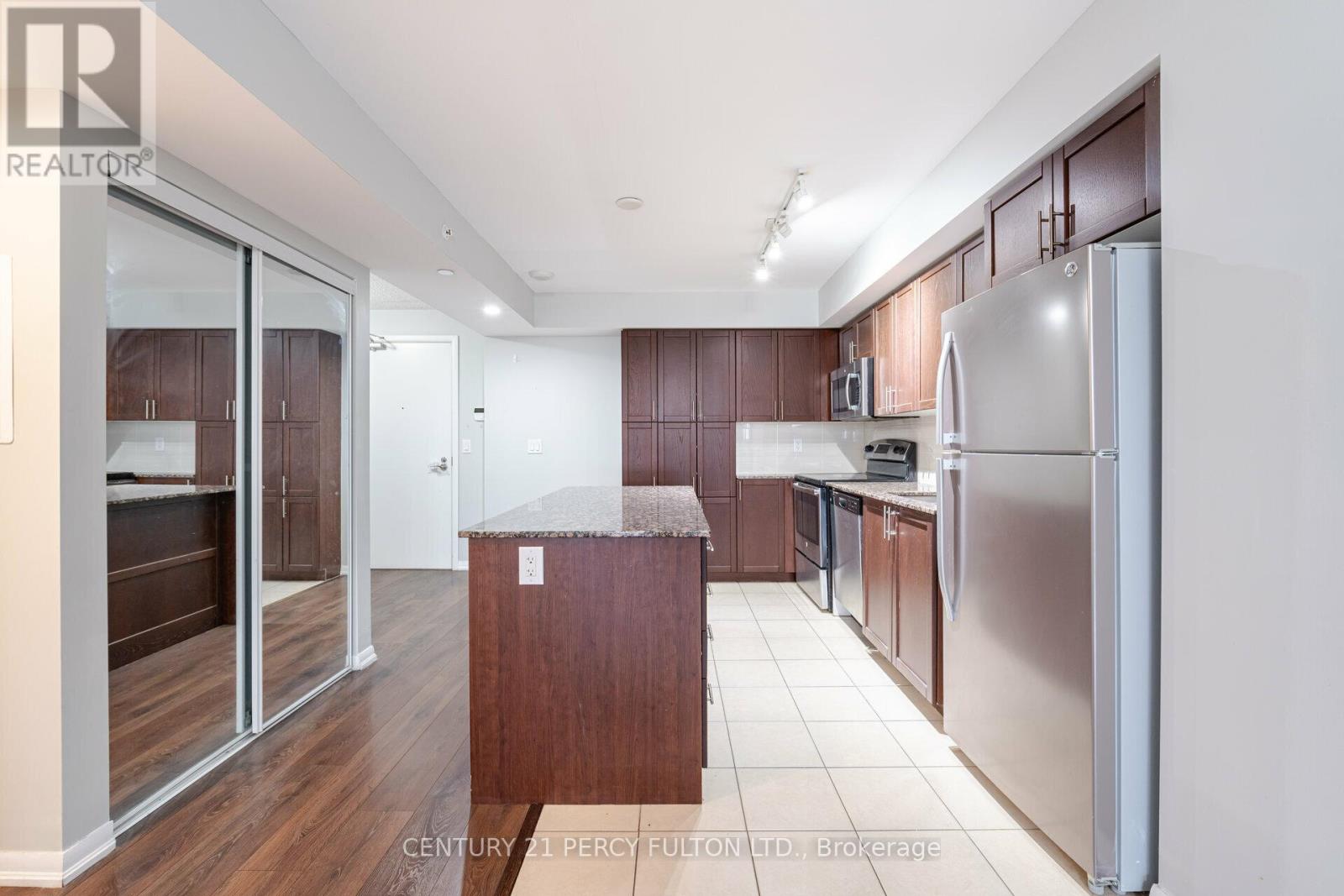 #501 830 LAWRENCE AVENUE W - 16