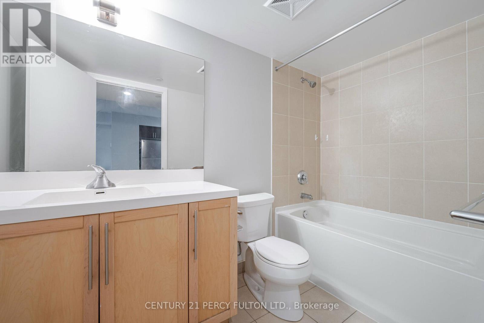 #501 830 LAWRENCE AVENUE W - 21