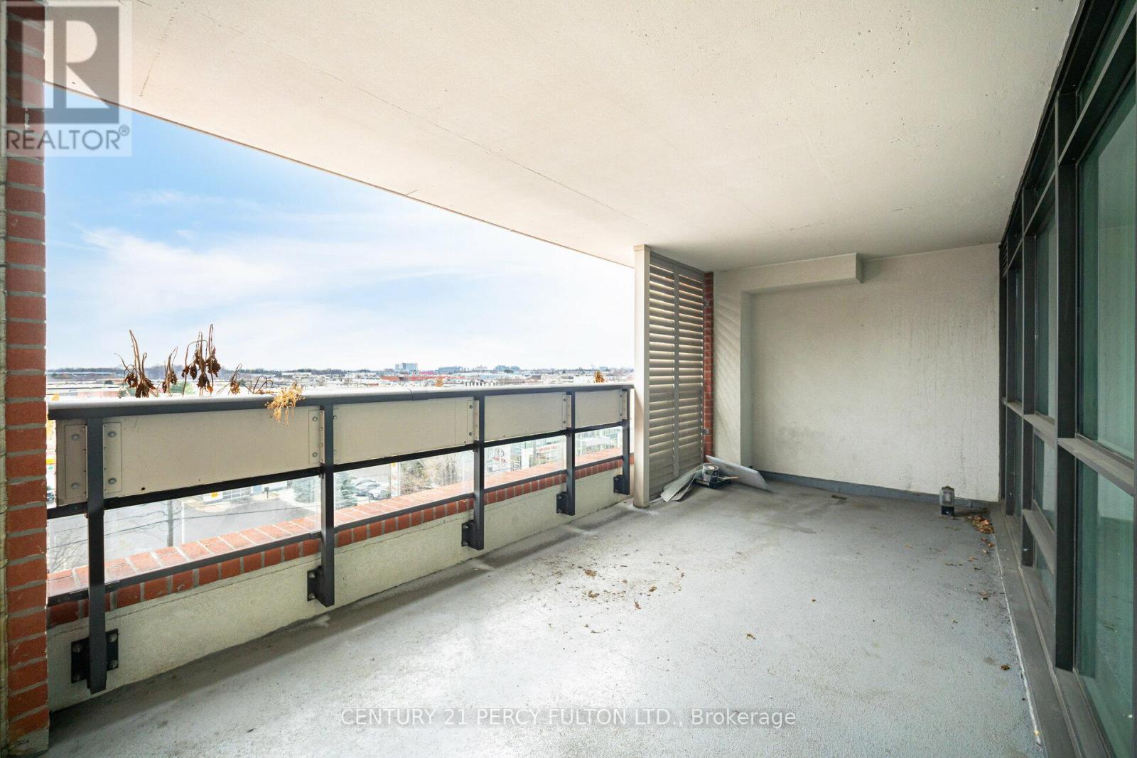 #501 830 LAWRENCE AVENUE W - 23